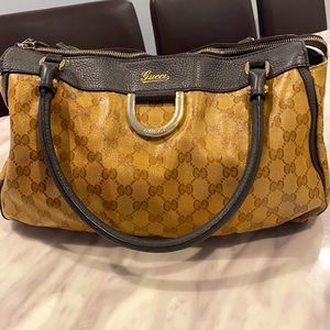 Gucci preloved authentic handbag mint condition